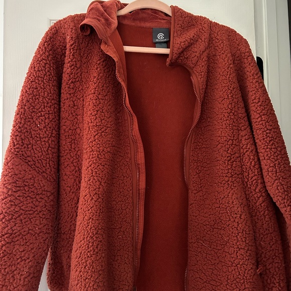 Cozy Rust Jacket - Picture 1 of 3